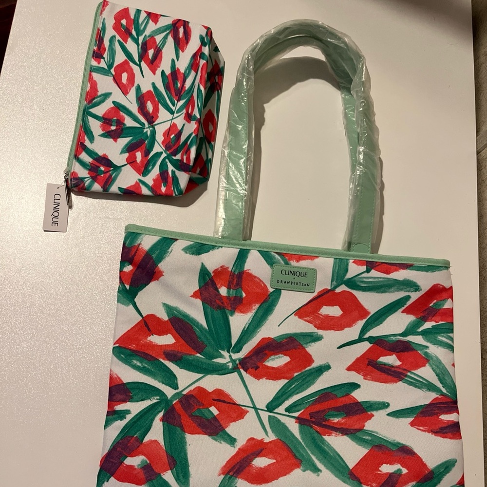 Clinique Drawbertson Tote with Makeup Bag green with pink lipstick design New